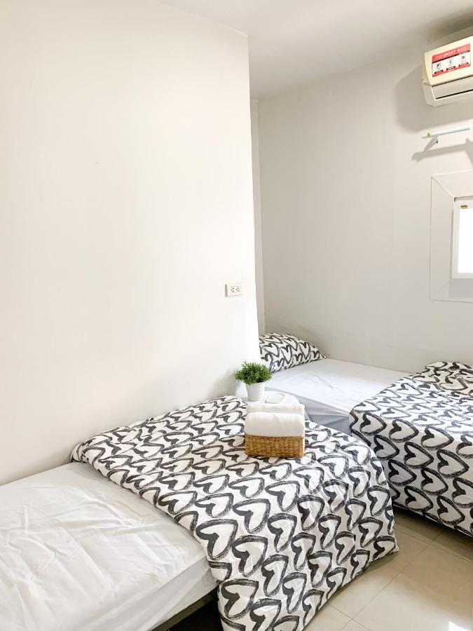 1Sabai Hostel Bangkok Buitenkant foto