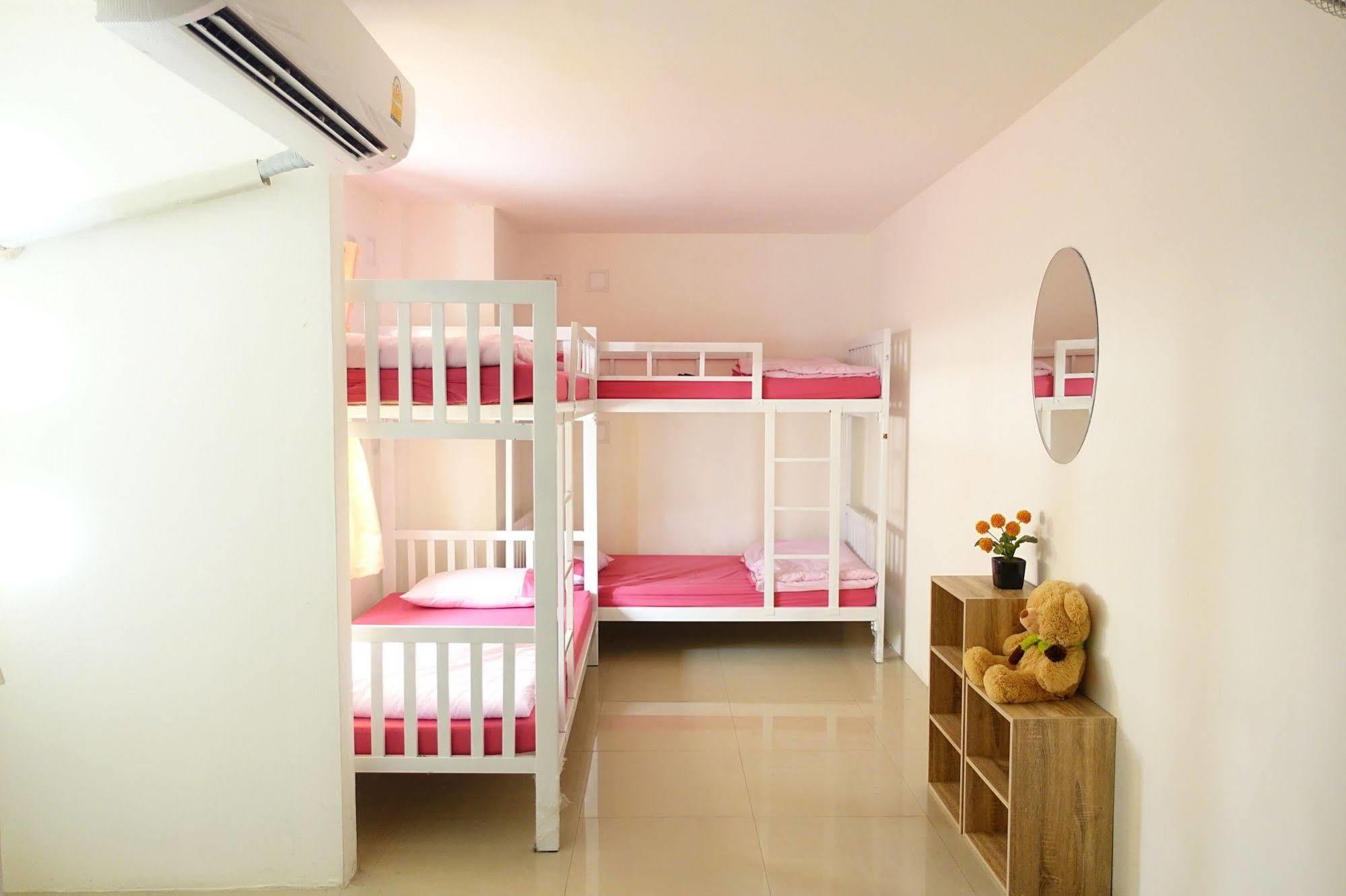 1Sabai Hostel Bangkok Buitenkant foto