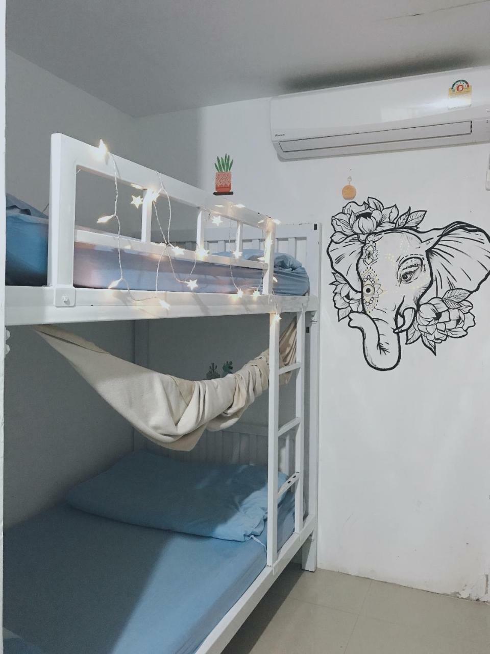 1Sabai Hostel Bangkok Buitenkant foto