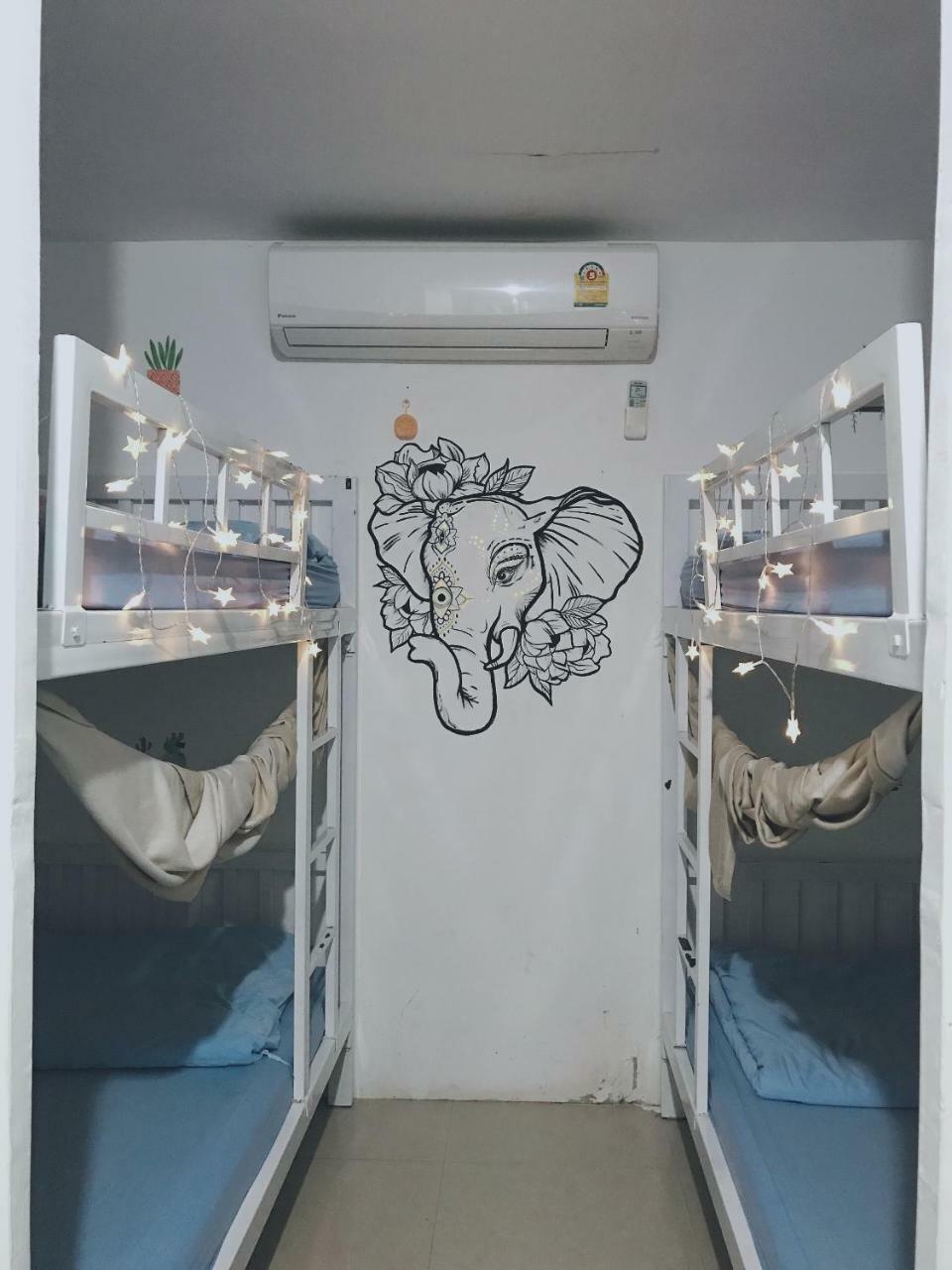1Sabai Hostel Bangkok Buitenkant foto